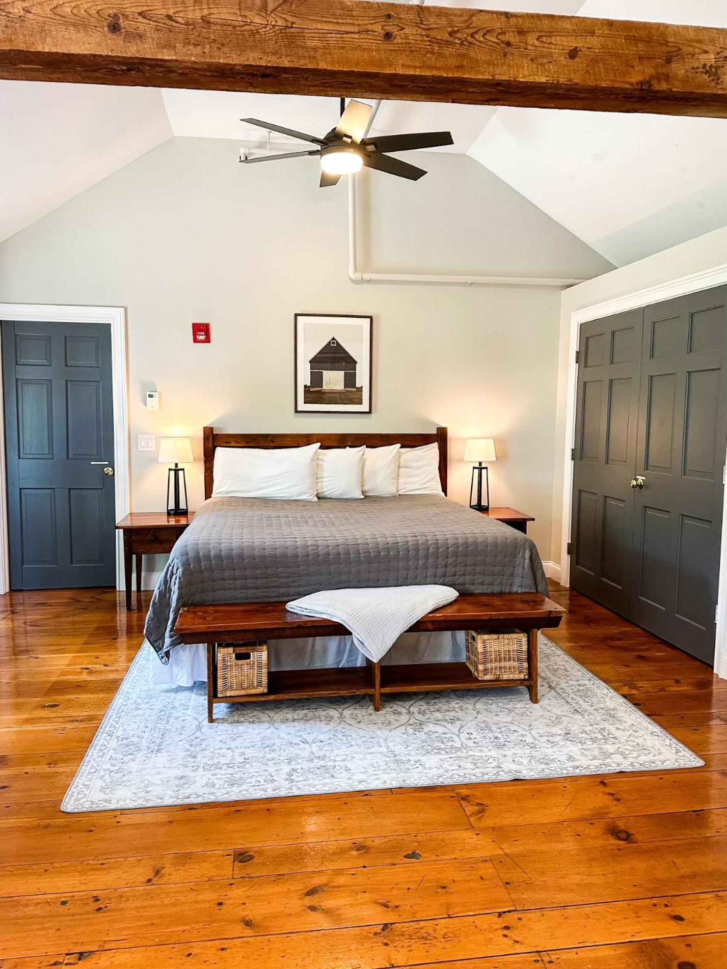 The Black Walnut Inn Amherst Ngoại thất bức ảnh
