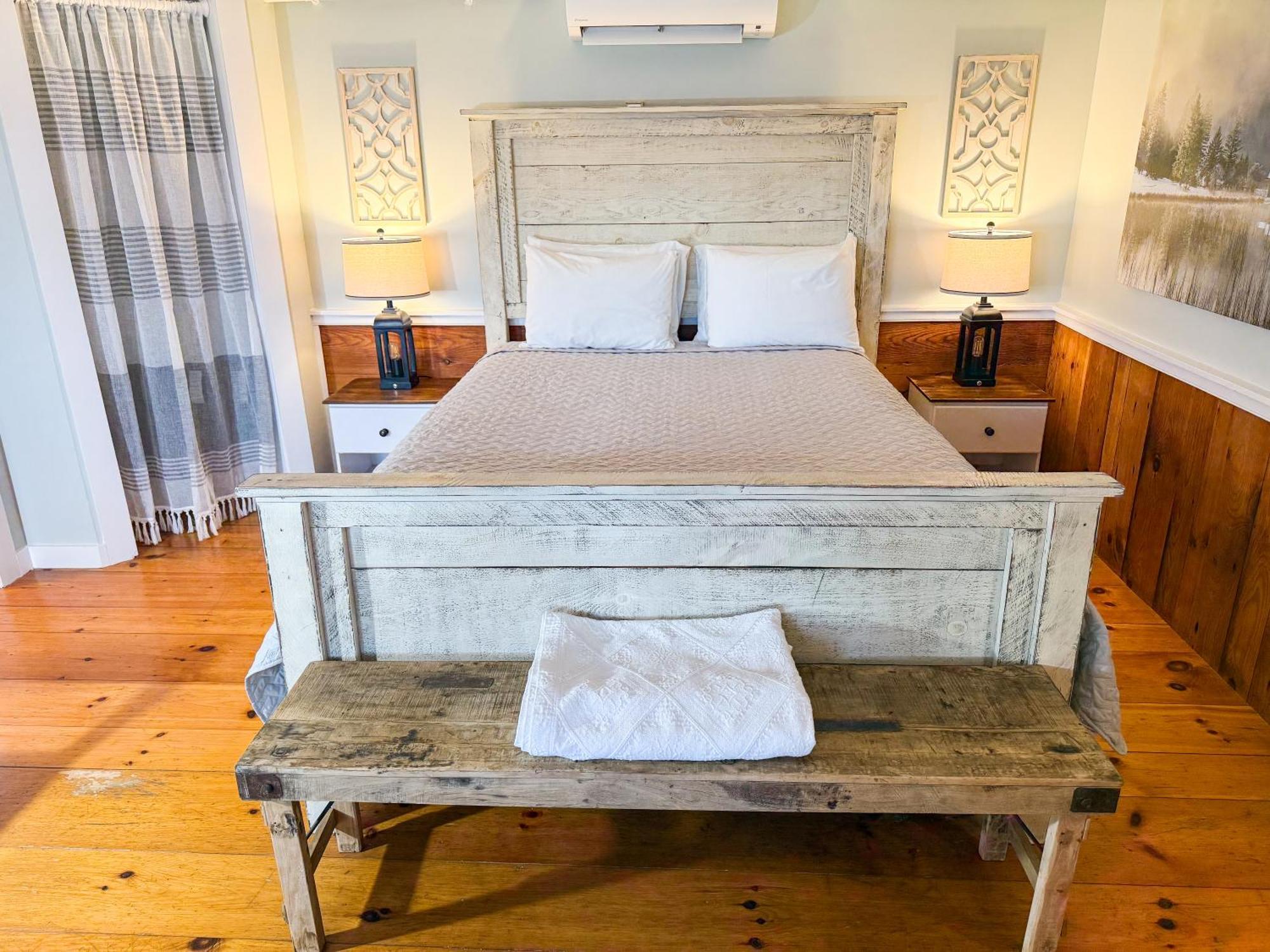 The Black Walnut Inn Amherst Ngoại thất bức ảnh