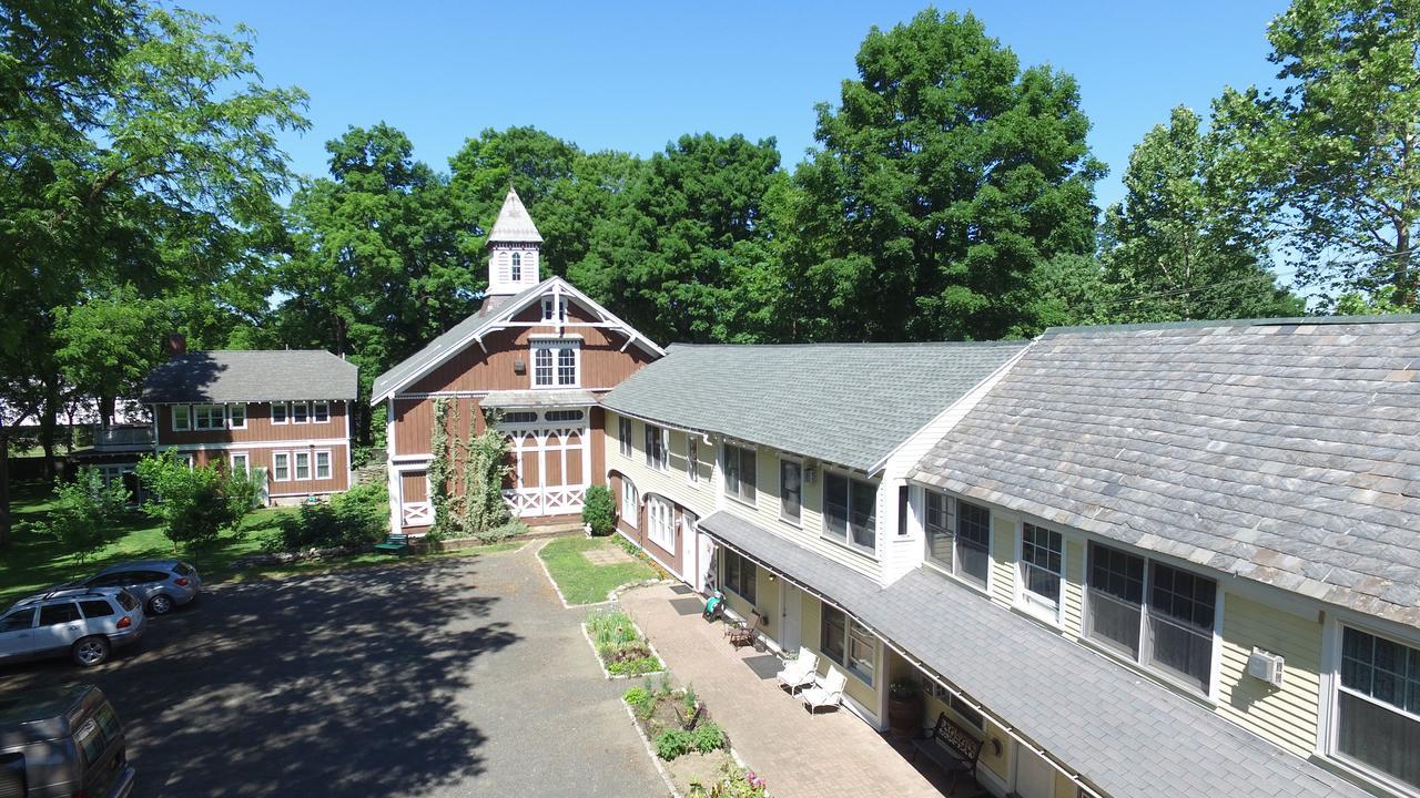 The Black Walnut Inn Amherst Ngoại thất bức ảnh